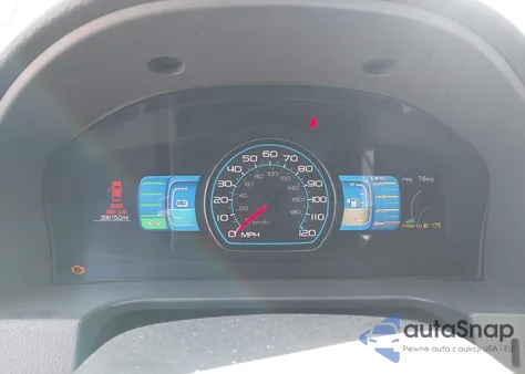 2010 Ford Fusion Hybrid from USA, damaged, VIN 3FADP0L3XAR395170